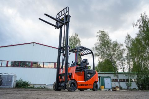 Вилочный погрузчик Sibtrike SF4 Light 15.3LA 1500 кг