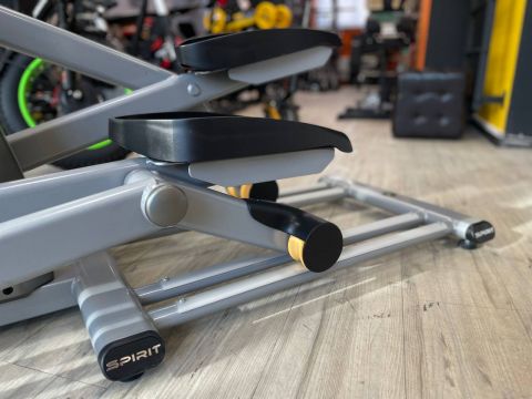 Эллиптический тренажер Spirit Fitness XG200 (Витринный экземпляр)