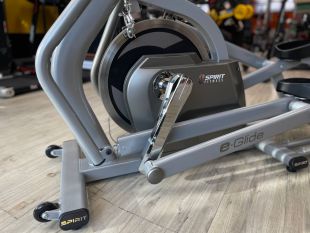 Эллиптический тренажер Spirit Fitness XG200 (Витринный экземпляр)