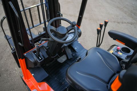 Вилочный погрузчик Sibtrike SF4 Light 20.3LA 2000 кг