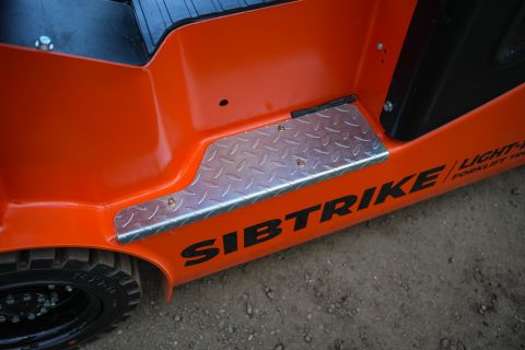Вилочный погрузчик Sibtrike SF4 Light 20.3LA 2000 кг